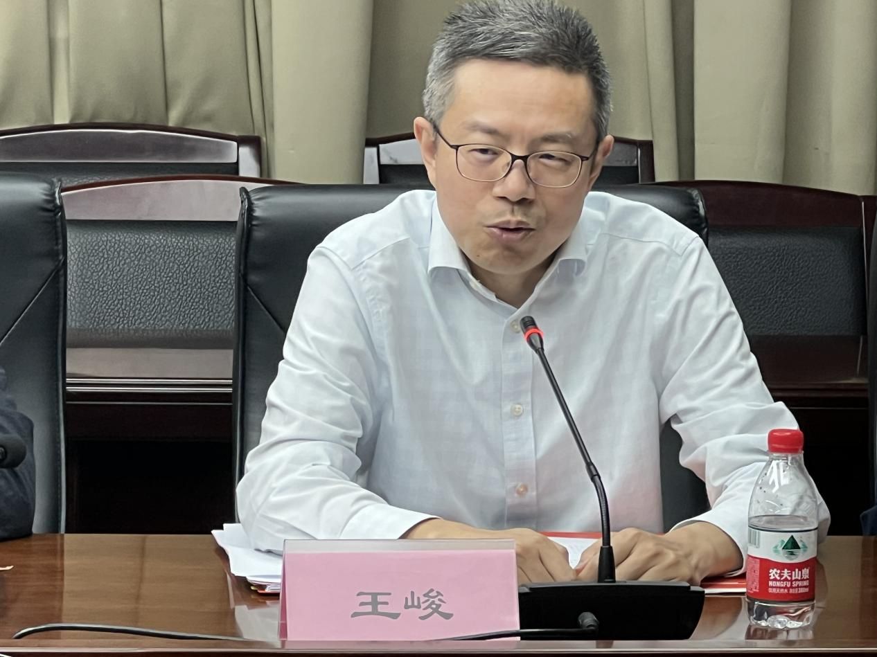 b29b810c835905694f2b0f5e09d3e29